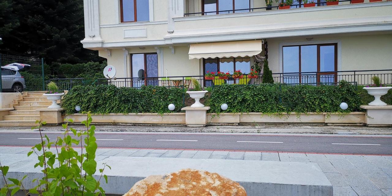 Apartment Poemia- Sea View, Free Parking, Complex Carpe Diem Balchik